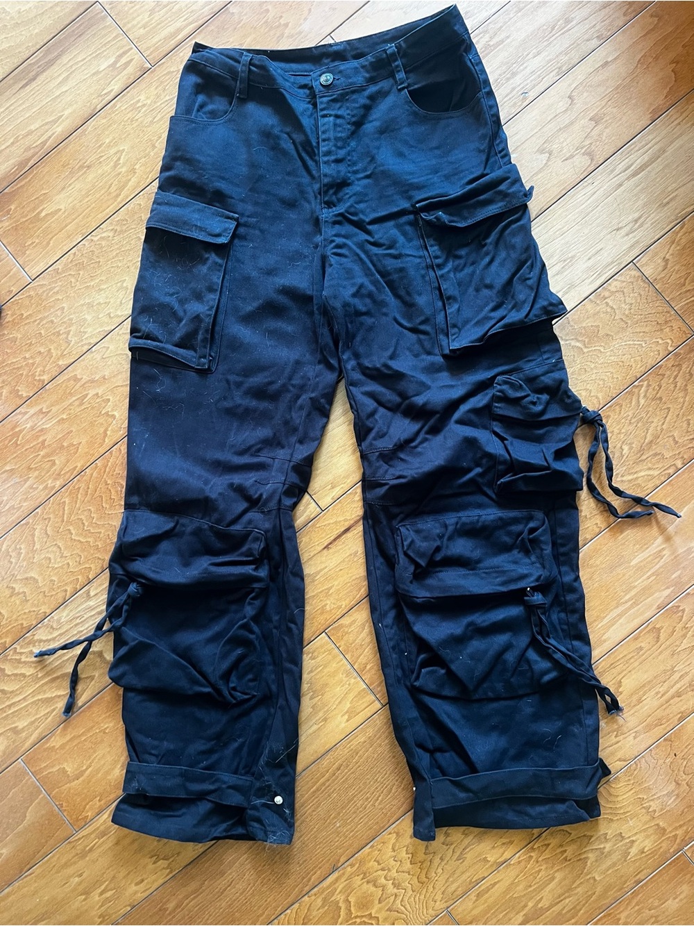 Steve Madden Black Cargo Pants with Utility Pockets
